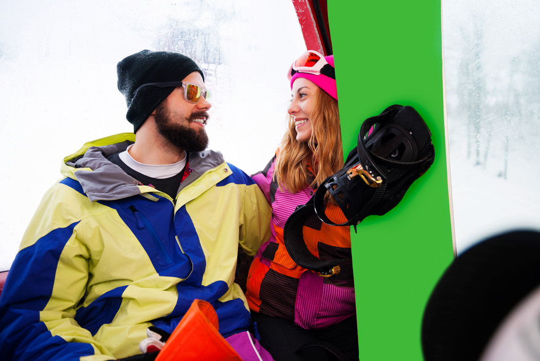 <a href="https://ru.freepik.com/free-photo/young-people-having-time-winter-time_12930167.htm#fromView=search&page=4&position=4&uuid=e6160cf3-98e0-4910-a7f3-acc8ae817f76">Изображение от gpointstudio на Freepik</a>
