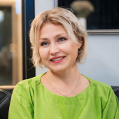 Елена Мишакова