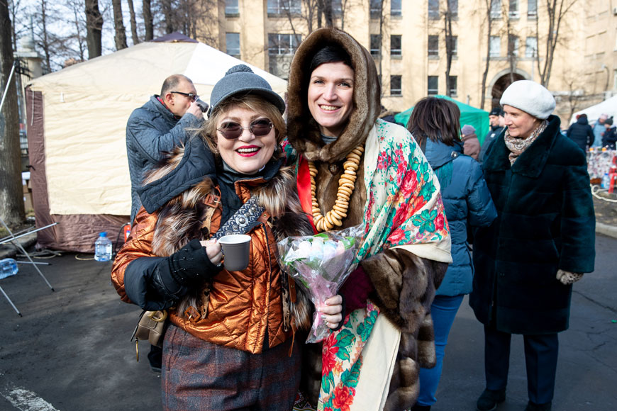 Яна Смелянски и Алина Контарева